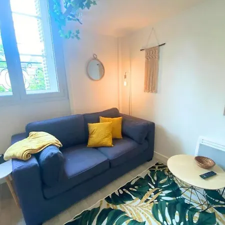 Le Sainte-croix - Centre - La Conciergerie. *